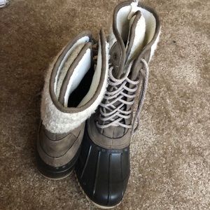 Duck boots! Size Large (8/9) Worn once, Like New!